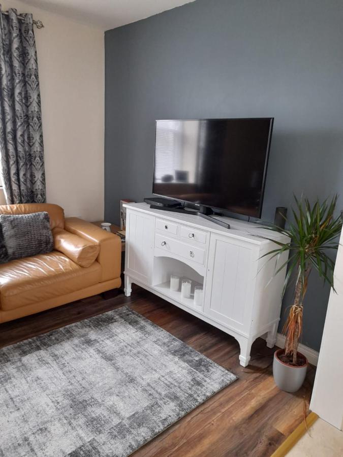 College Square, Terrace House Apartment Bessbrook ภายนอก รูปภาพ